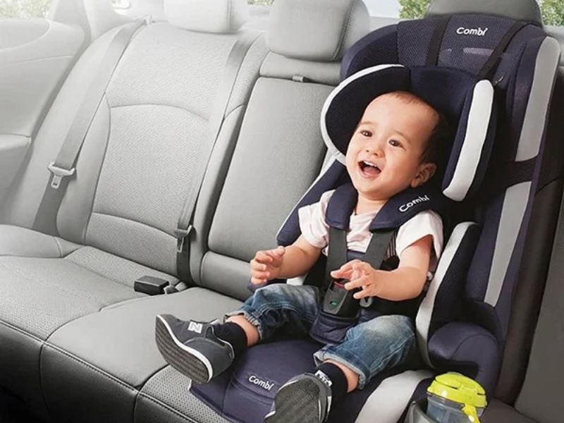 Ghế giữa so với ghế sau bên phụ: Đâu là lựa chọn tối ưu?