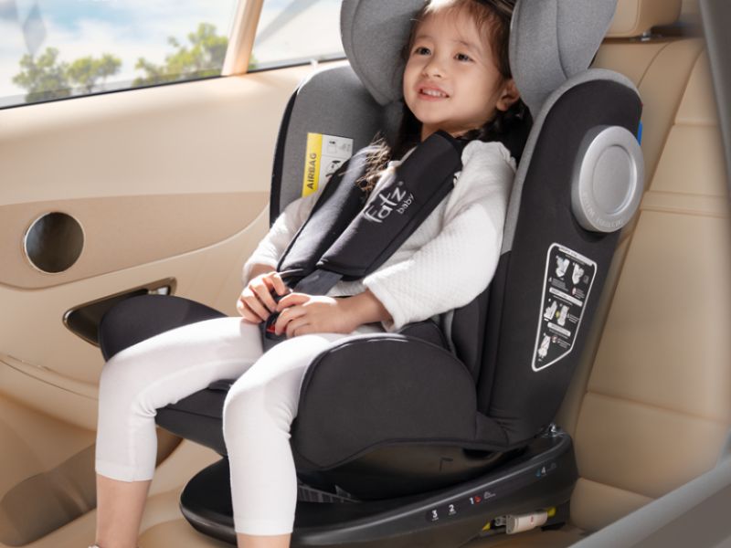 So sánh chi tiết: Ghế ô tô ISOFIX và ghế dùng đai an toàn